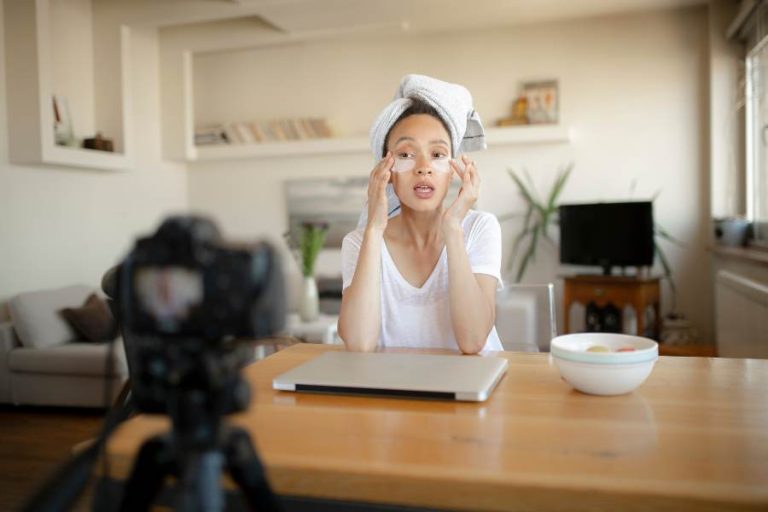 7 Habits Of Successful Social Influencers