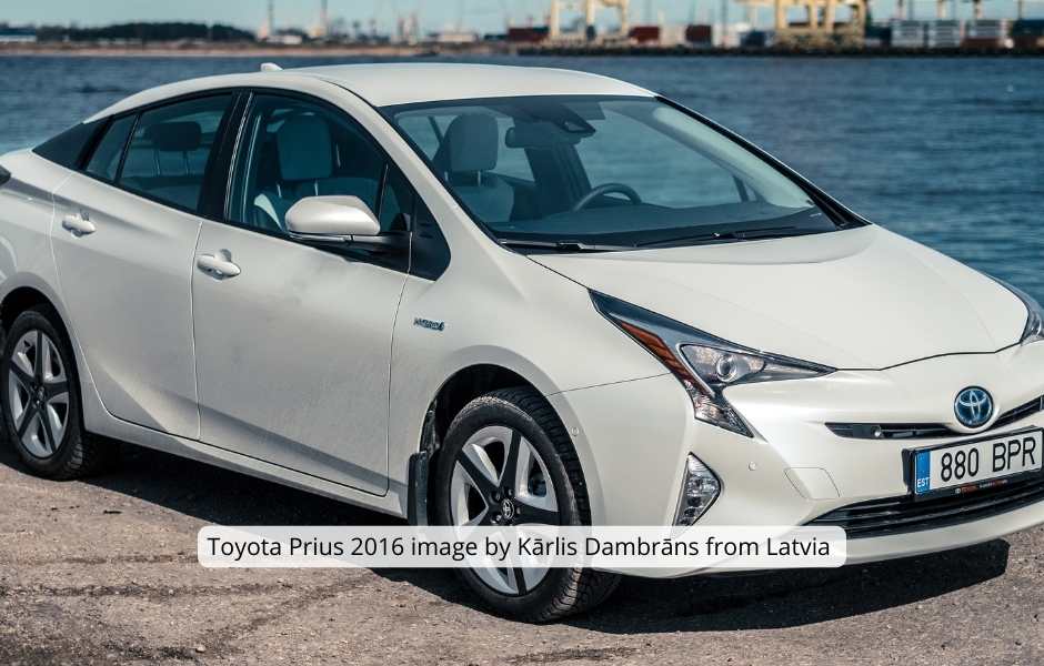 toyota prius 2016